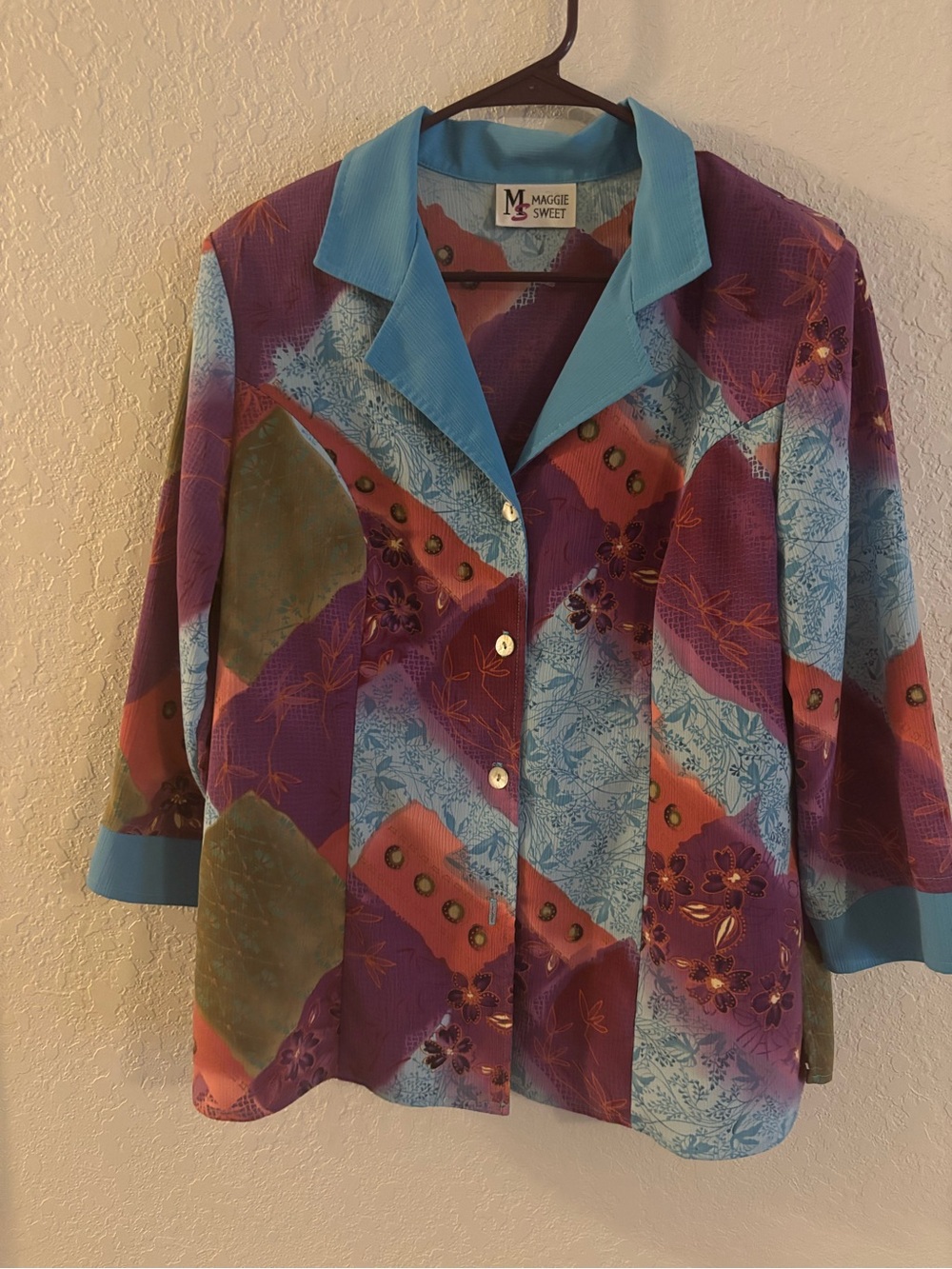 Women's Multicolor Vintage Button-Up Blouse